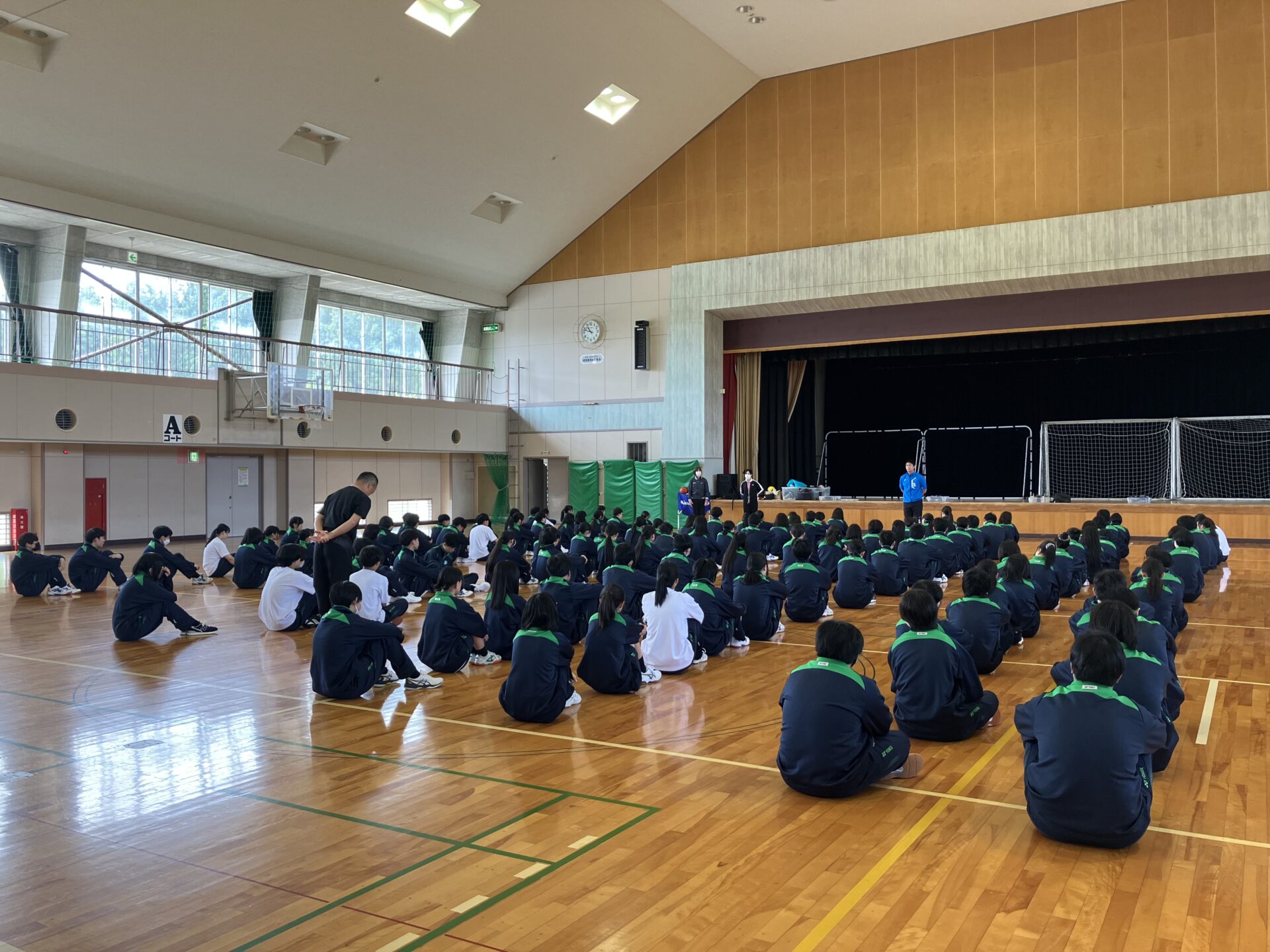【通学コース】1年次体育オリエンテーションを行いました。